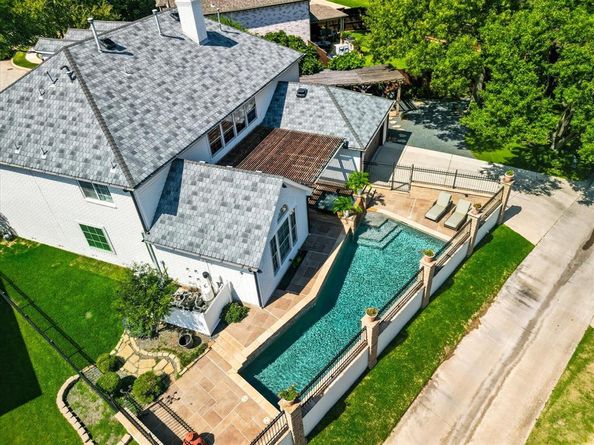 7632  Tallow Drive , Irving Texas 75063