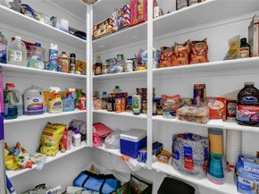 305  Familia Court , Azle Texas 76020