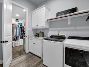 305  Familia Court , Azle Texas 76020