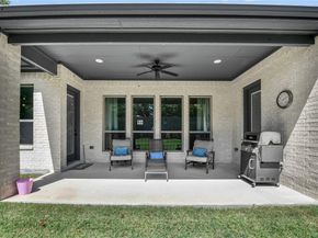305  Familia Court , Azle Texas 76020