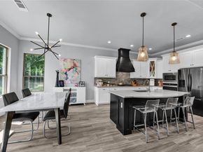 305  Familia Court , Azle Texas 76020
