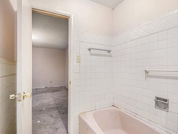 4616  Starlight Drive , Haltom City Texas 76117