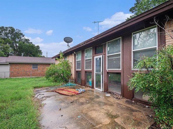 4616  Starlight Drive , Haltom City Texas 76117