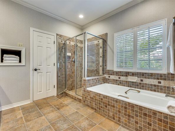 9126  Cochran Heights Drive , Dallas Texas 75220