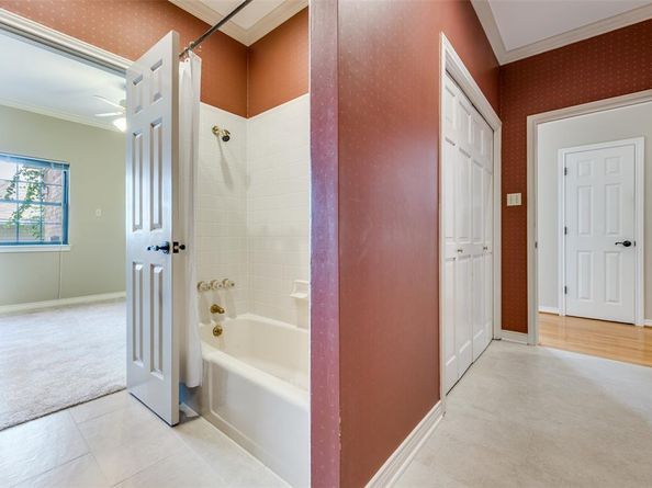 9126  Cochran Heights Drive , Dallas Texas 75220
