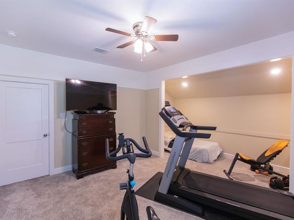 902 S Marlborough Avenue , Dallas Texas 75208