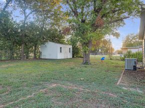 4804  Jerri Lane , Haltom City Texas 76117