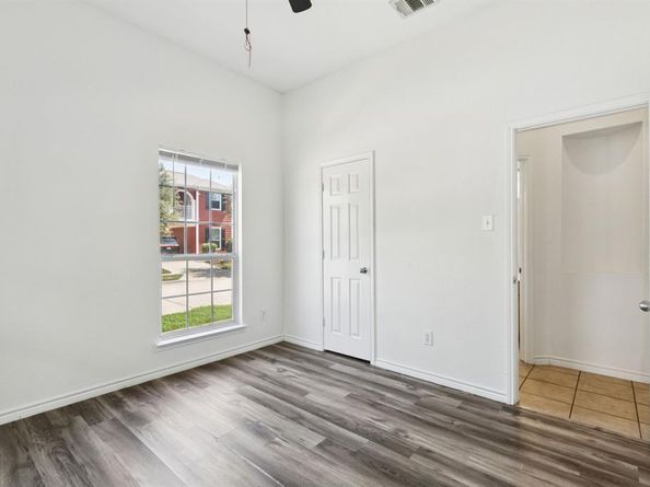 1832  Forsythe Drive , Savannah Texas 76227