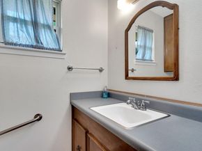 710  Stafford Drive , Arlington Texas 76012