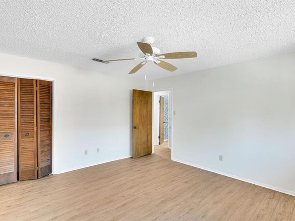 710  Stafford Drive , Arlington Texas 76012