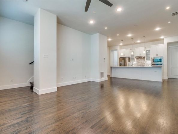 3023  Clamath Drive , Dallas Texas 75204