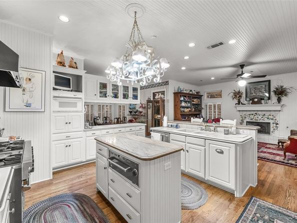2101  Vista Ridge Court , Arlington Texas 76013