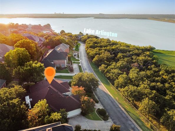 2101  Vista Ridge Court , Arlington Texas 76013
