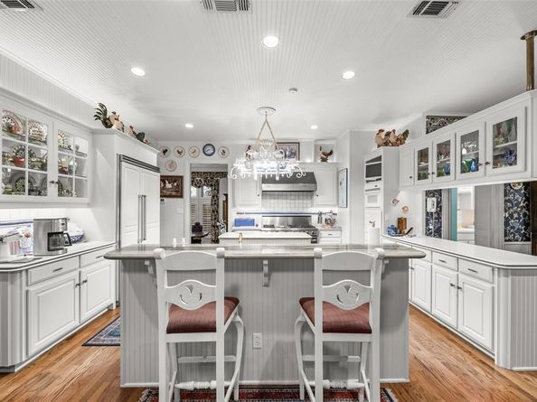 2101  Vista Ridge Court , Arlington Texas 76013