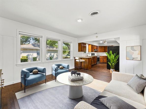 1630  Loree Drive , Dallas Texas 75228