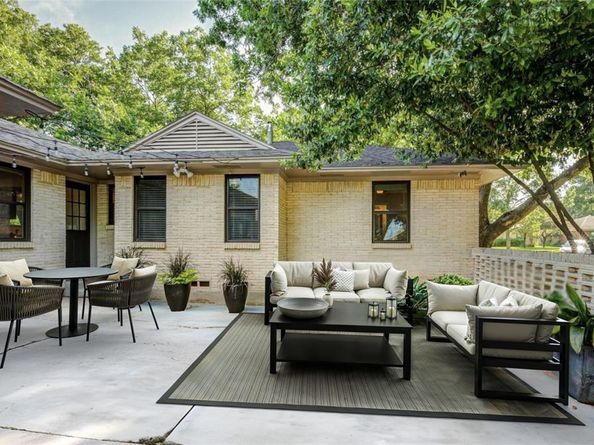 1630  Loree Drive , Dallas Texas 75228