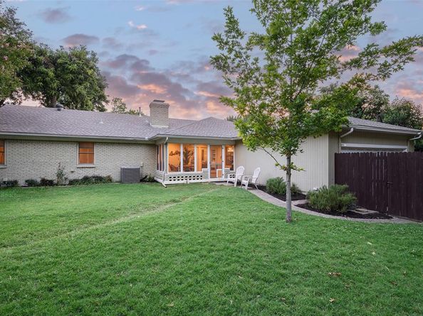 1439  Mapleton Drive , Dallas Texas 75228