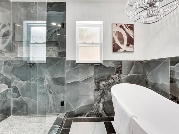 1820  Burr Oak Street , Arlington Texas 76012