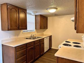 2713  Hurstview Drive , Hurst Texas 76054