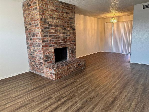 2713  Hurstview Drive , Hurst Texas 76054