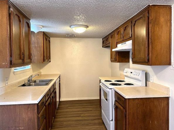 2713  Hurstview Drive , Hurst Texas 76054