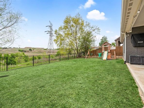 15500  Pioneer Bluff Trail , Fort Worth Texas 76262