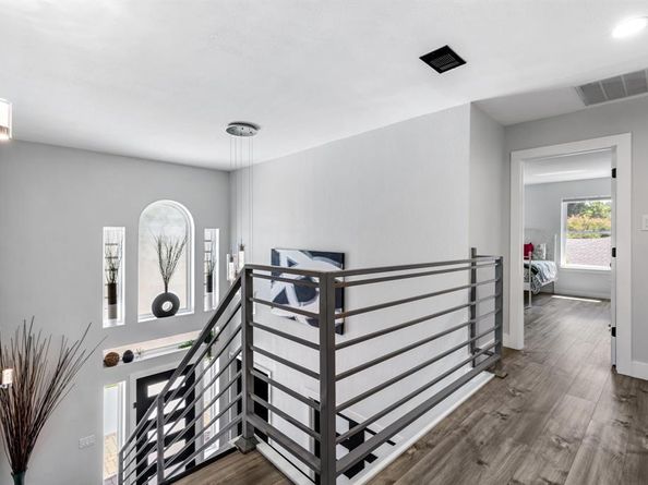 2514  Laurel Valley Lane , Arlington Texas 76006