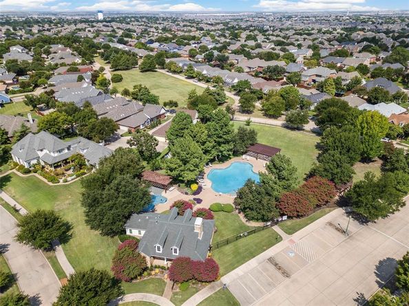 1812 E Branch Hollow Drive , Carrollton Texas 75007