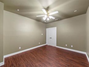 1812 E Branch Hollow Drive , Carrollton Texas 75007
