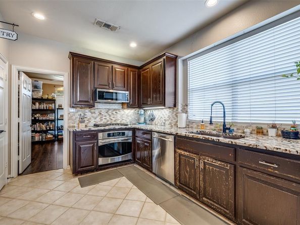 2011  Brianna Lane , Arlington Texas 76001