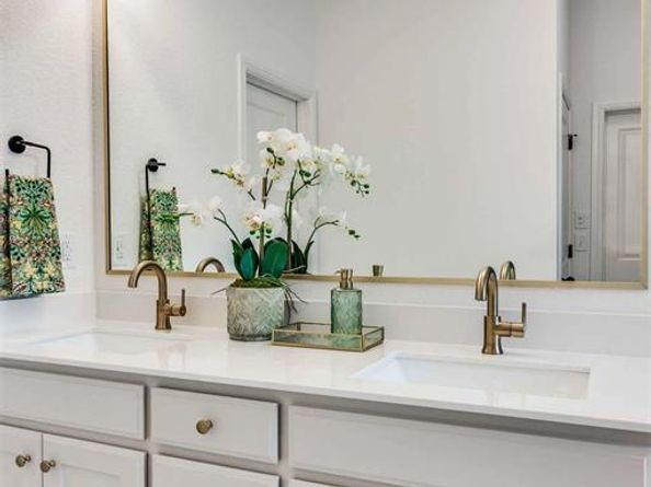 622  Sterling Drive , Benbrook Texas 76126