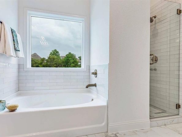 622  Sterling Drive , Benbrook Texas 76126
