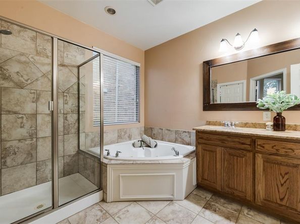 931  Senna Drive , Lantana Texas 76226