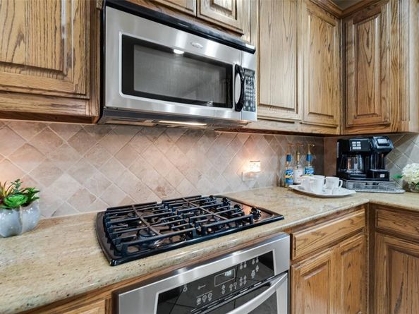 931  Senna Drive , Lantana Texas 76226