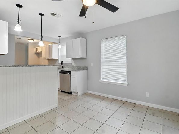 1915  Mcadams Avenue , Dallas Texas 75224
