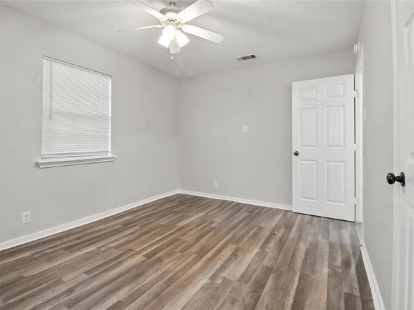 1915  Mcadams Avenue , Dallas Texas 75224