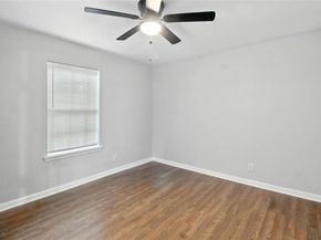 1915  Mcadams Avenue , Dallas Texas 75224