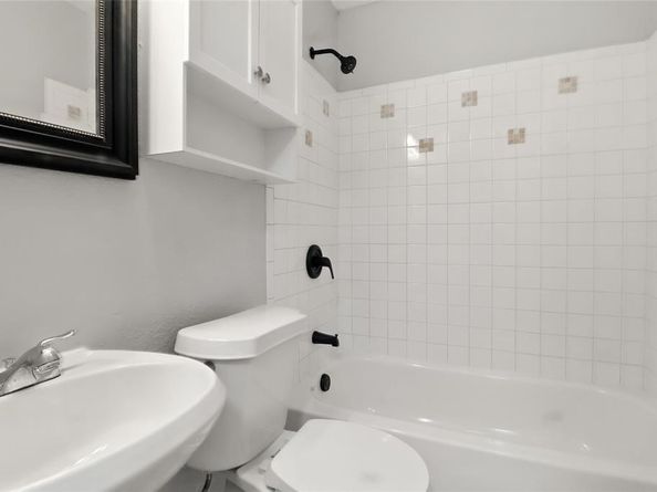 1915  Mcadams Avenue , Dallas Texas 75224