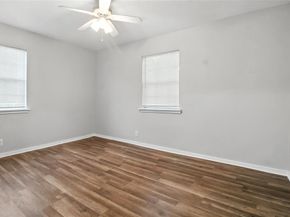1915  Mcadams Avenue , Dallas Texas 75224