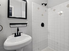 1915  Mcadams Avenue , Dallas Texas 75224
