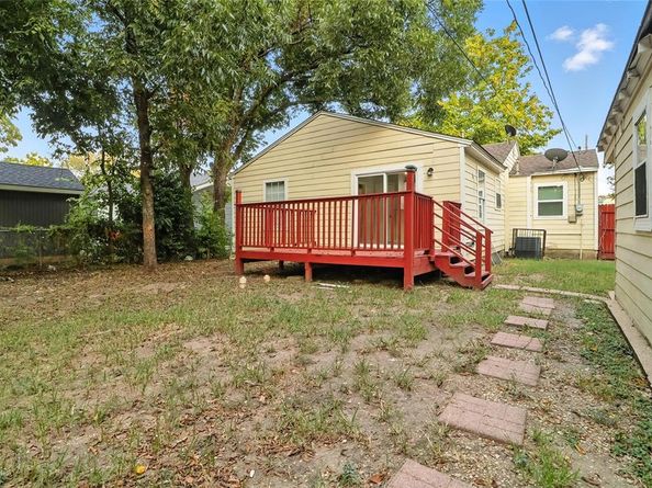 1915  Mcadams Avenue , Dallas Texas 75224