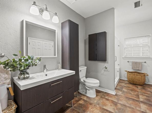 4143  Newton Avenue  B, Dallas Texas 75219