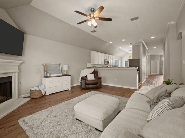 844  Salida Road , Fort Worth Texas 76052