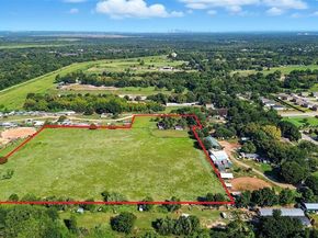 3557  Middlefield Road  2, Dallas Texas 75253