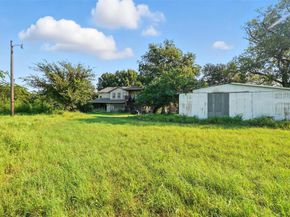 3557  Middlefield Road  2, Dallas Texas 75253