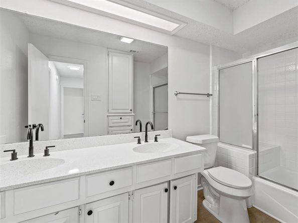 4028  Saint Christopher Lane , Dallas Texas 75287