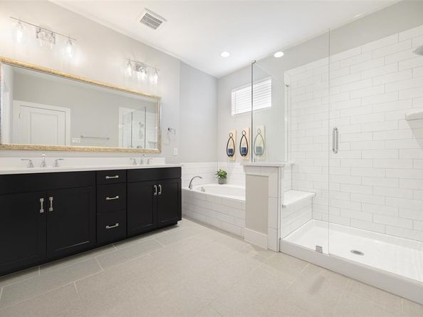 17781  Sage Lane , Dallas Texas 75252