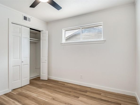 1318  Mayfield Avenue , Garland Texas 75041