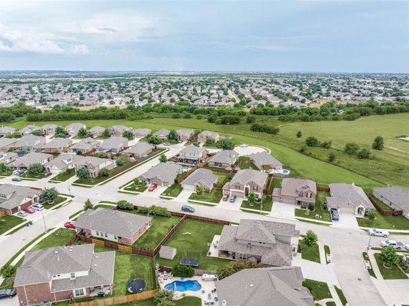 14600  San Madrid Trail , Fort Worth Texas 76052