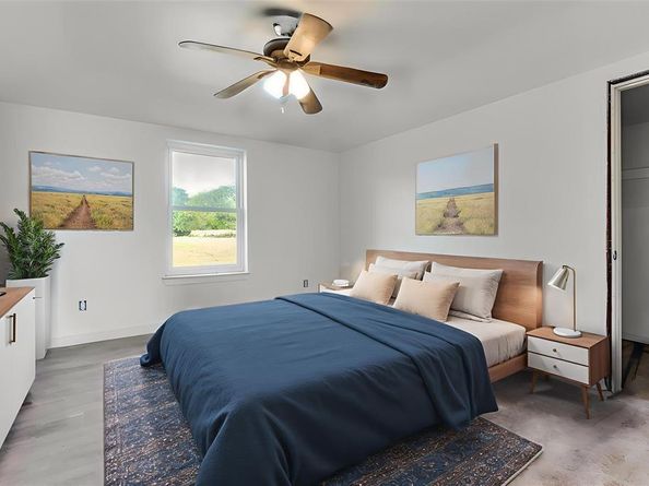 2010 S Houston School Road , Lancaster Texas 75146